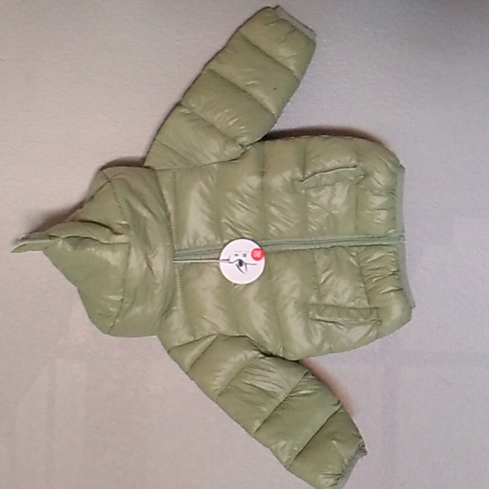 Baby Coat unknow brand green has Spike's on hood and back